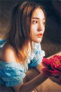 一个少女模样主