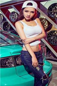 先婚后爱：穿书炮灰女她要逆袭