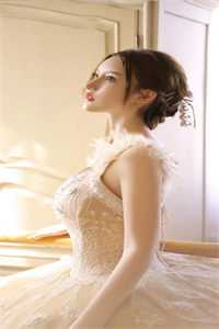 顾清池苏烟《娇艳美人万人迷，美男团宠难承恩》_顾清池苏烟全集在线阅读