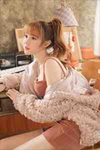 闪婚后，才知黏人老公来头不小