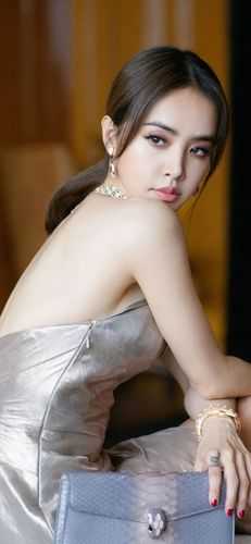 皇后娘娘，臣妾冒犯